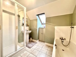 En-Suite- click for photo gallery